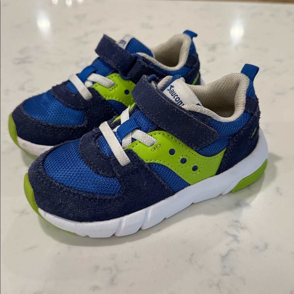 SAUCONY Boys Kids Navy Lime Green Velcro Sneakers SIZE 7.5